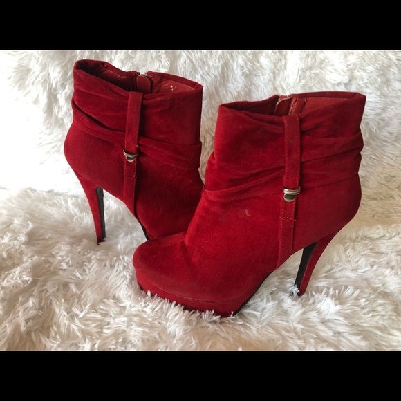 Size 9, Ankle boots with side zipper - Picture 4 of 4